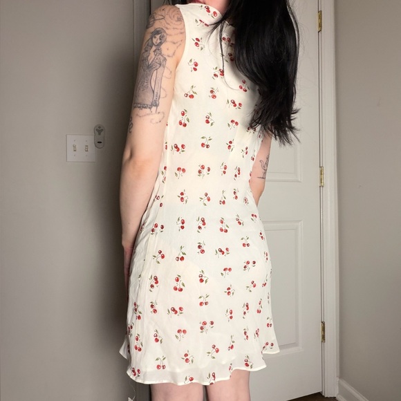 NWT Reformation Cream cherry mini dress Small - Picture 3 of 4
